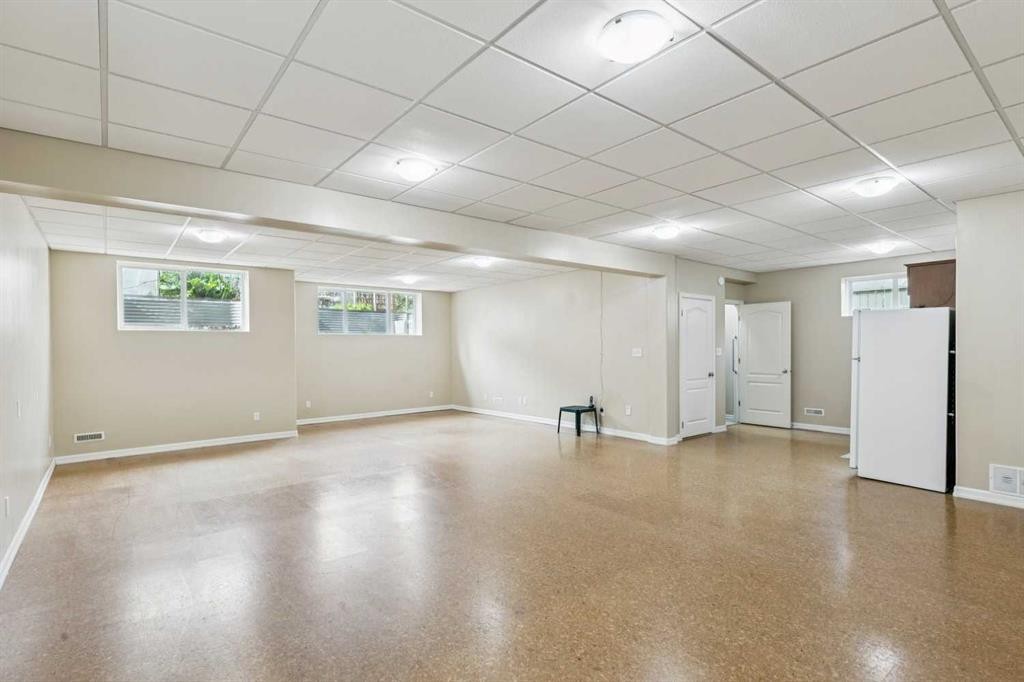 94 Panatella Close Nw, Calgary, AB - Indoor
