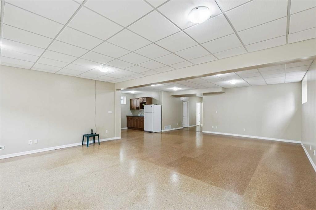 94 Panatella Close Nw, Calgary, AB - Indoor