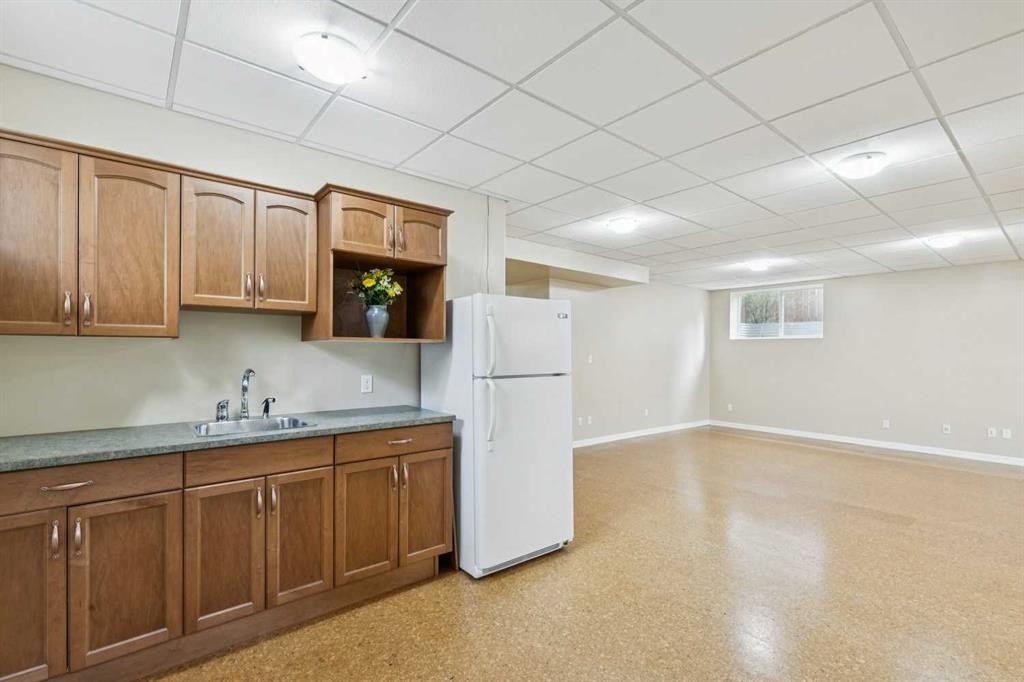 94 Panatella Close Nw, Calgary, AB - Indoor
