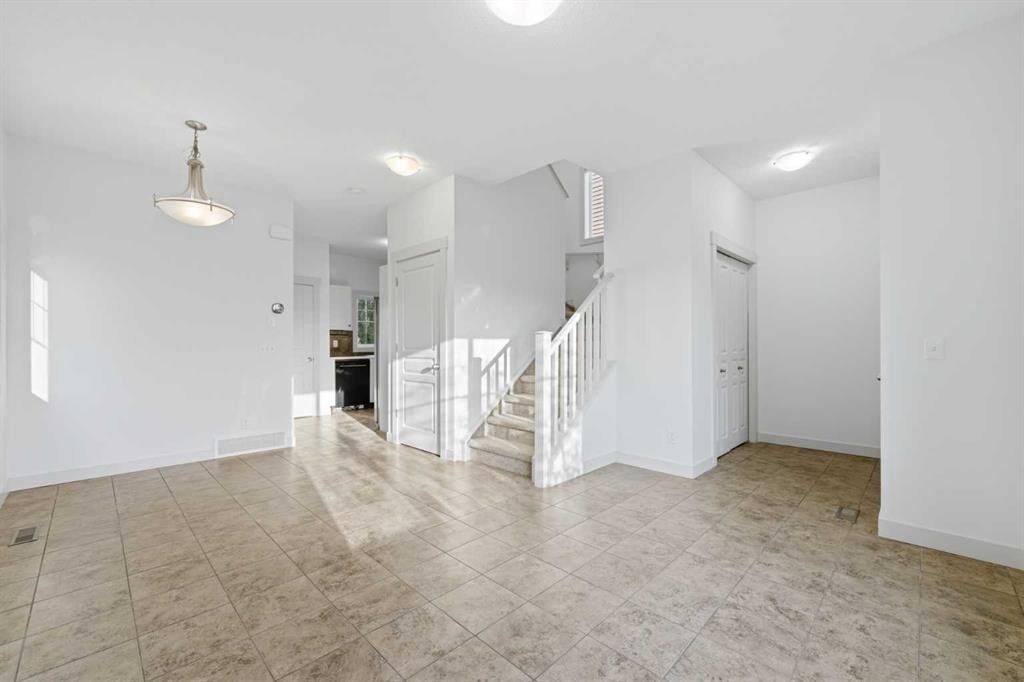 151 Royal Oak Drive Nw, Calgary, AB