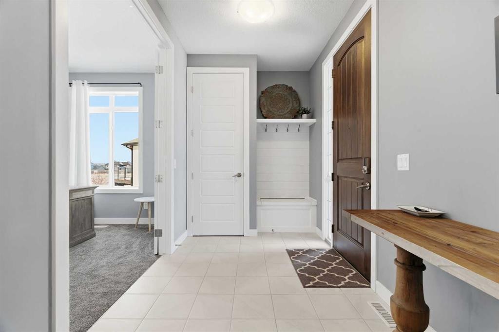 12 Ranchers Bay, Okotoks, AB - Indoor Photo Showing Other Room