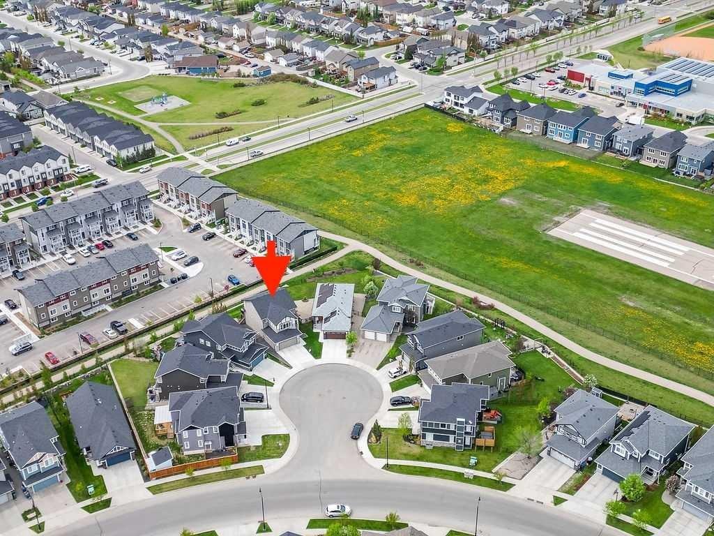 12 Ranchers Bay, Okotoks, AB - With View