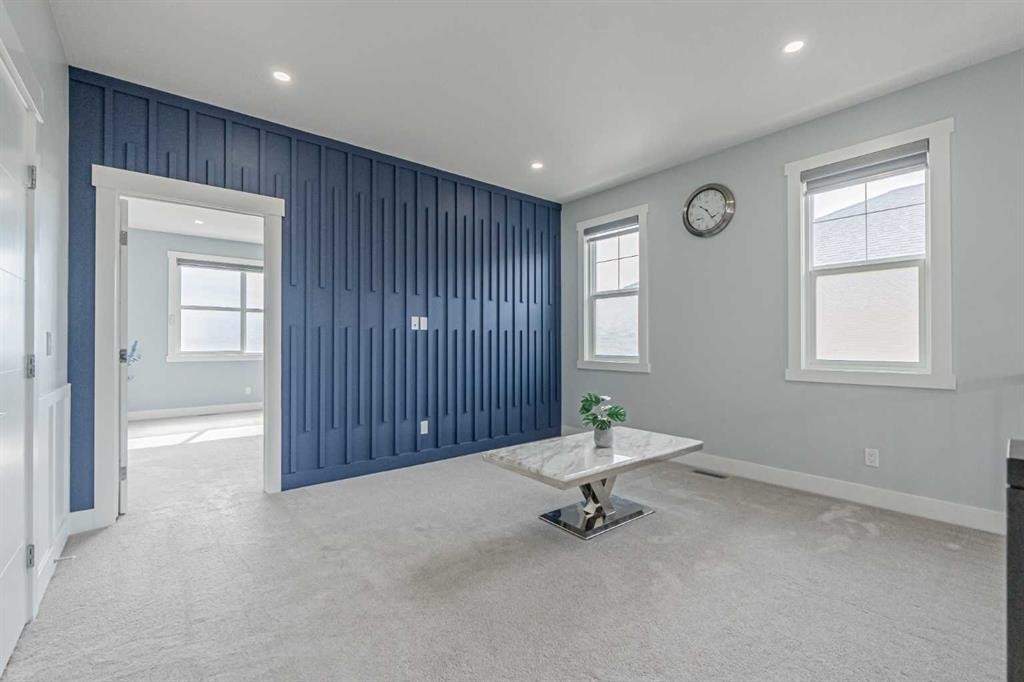 7 Waterford Heights, Chestermere, AB - Indoor Photo Showing Other Room