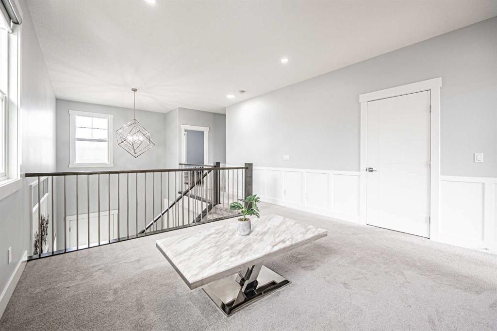 7 Waterford Heights, Chestermere, AB - Indoor Photo Showing Other Room