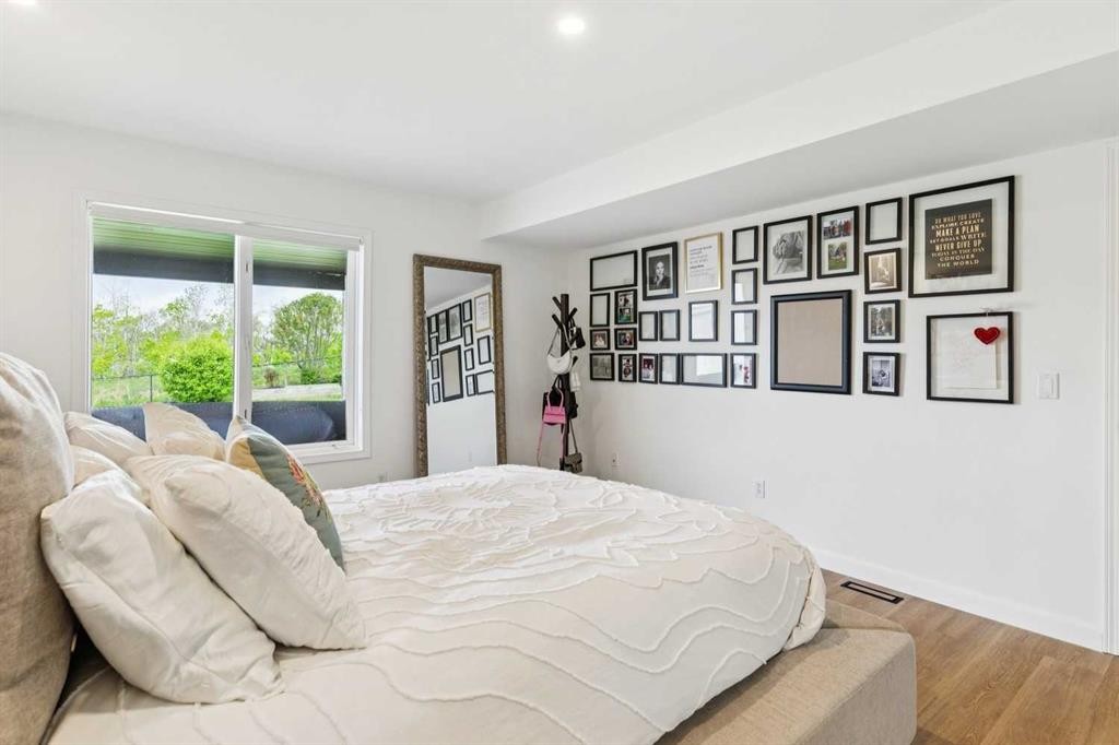84 Edenstone Way Nw, Calgary, AB - Indoor Photo Showing Bedroom