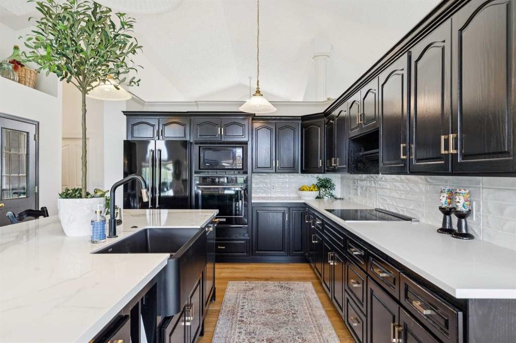 84 Edenstone Way Nw, Calgary, AB - Indoor Photo Showing Kitchen With Upgraded Kitchen