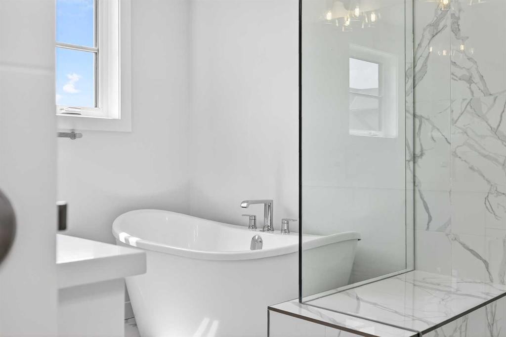 1109 Sailfin Heath, Rural Rocky View County, AB - Indoor Photo Showing Bathroom
