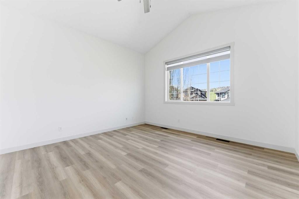 110 Tuscany Summit Green Nw, Calgary, AB - Indoor Photo Showing Other Room