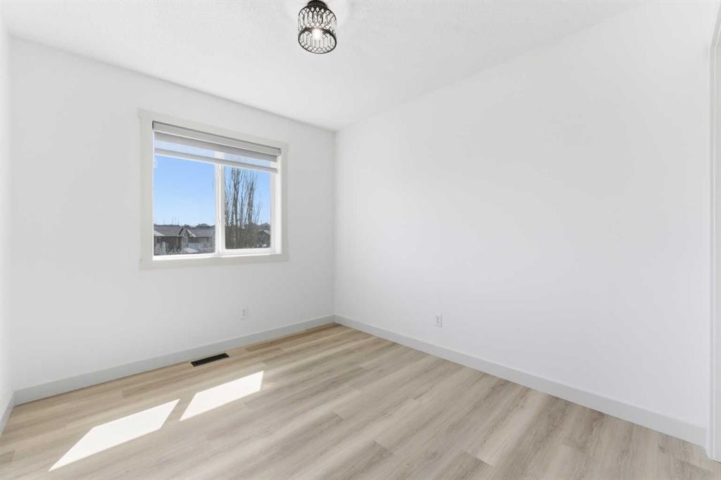 110 Tuscany Summit Green Nw, Calgary, AB - Indoor Photo Showing Other Room