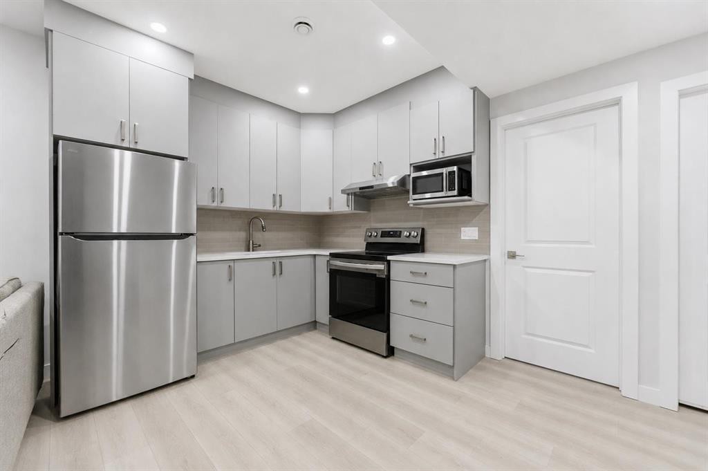 96 Red Embers Crescent Ne, Calgary, AB - Indoor Photo Showing Kitchen With Stainless Steel Kitchen