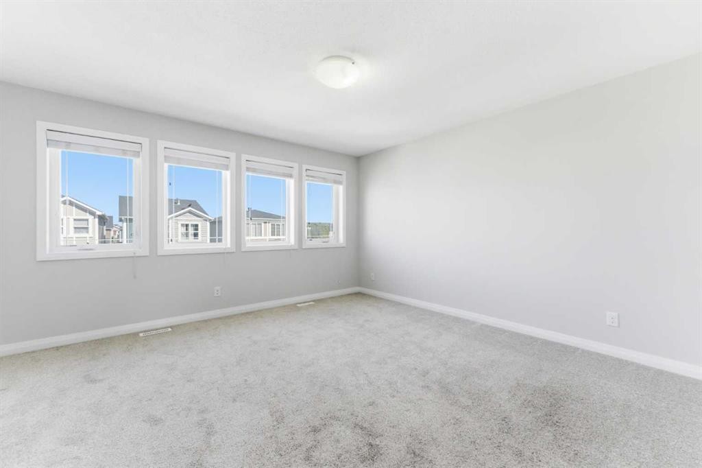96 Red Embers Crescent Ne, Calgary, AB - Indoor Photo Showing Other Room