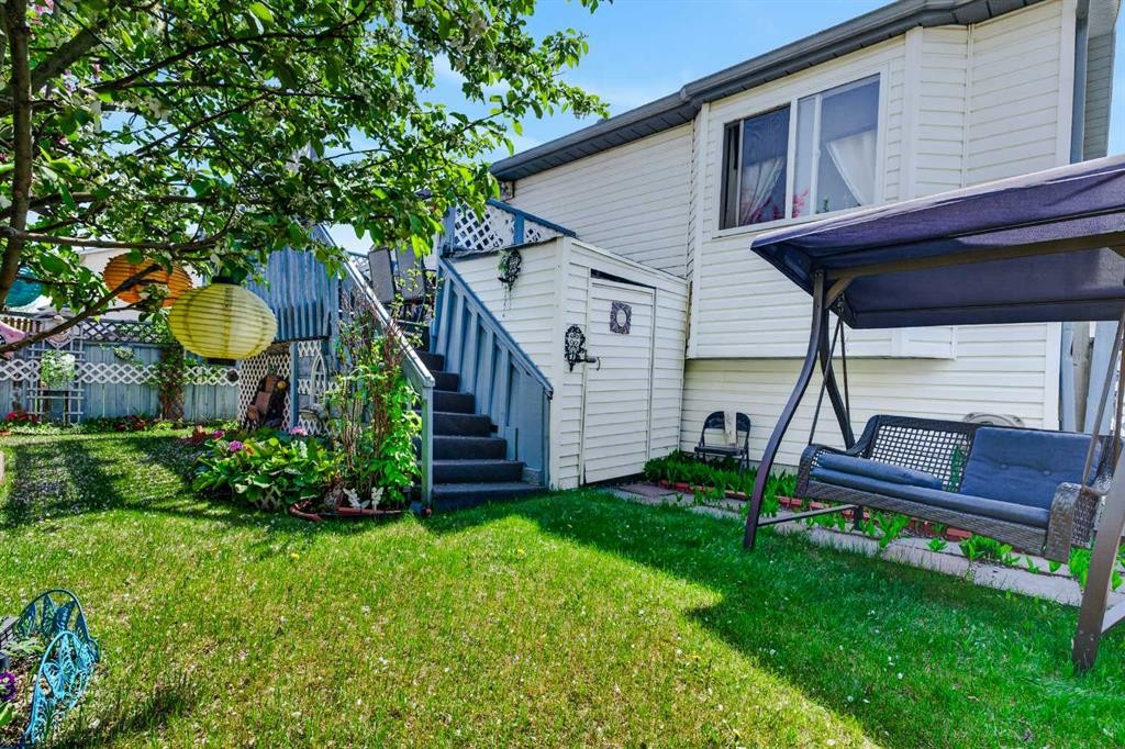 159 Fresno Place Ne, Calgary, AB - Outdoor