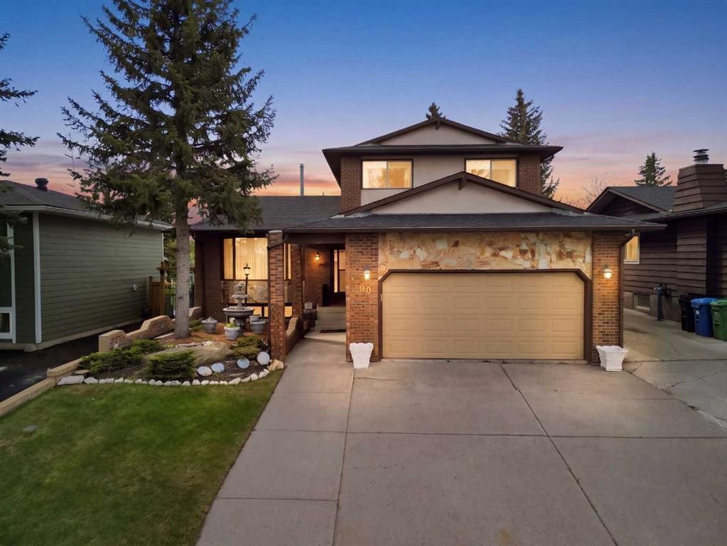 480 Berkley Crescent Nw, Calgary, AB - Outdoor