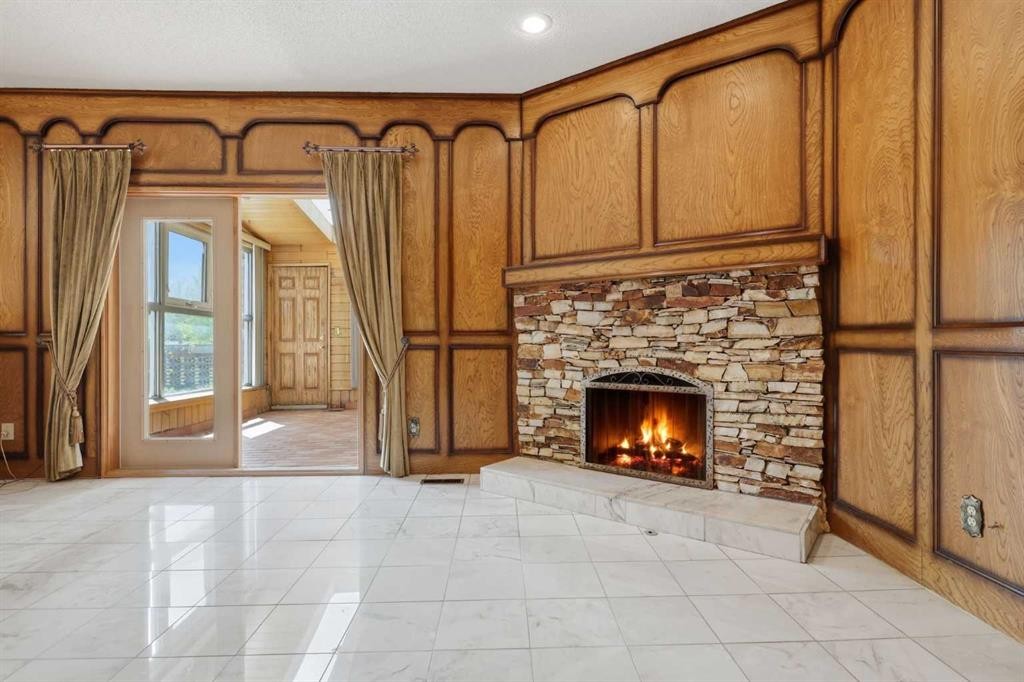 480 Berkley Crescent Nw, Calgary, AB - Indoor With Fireplace