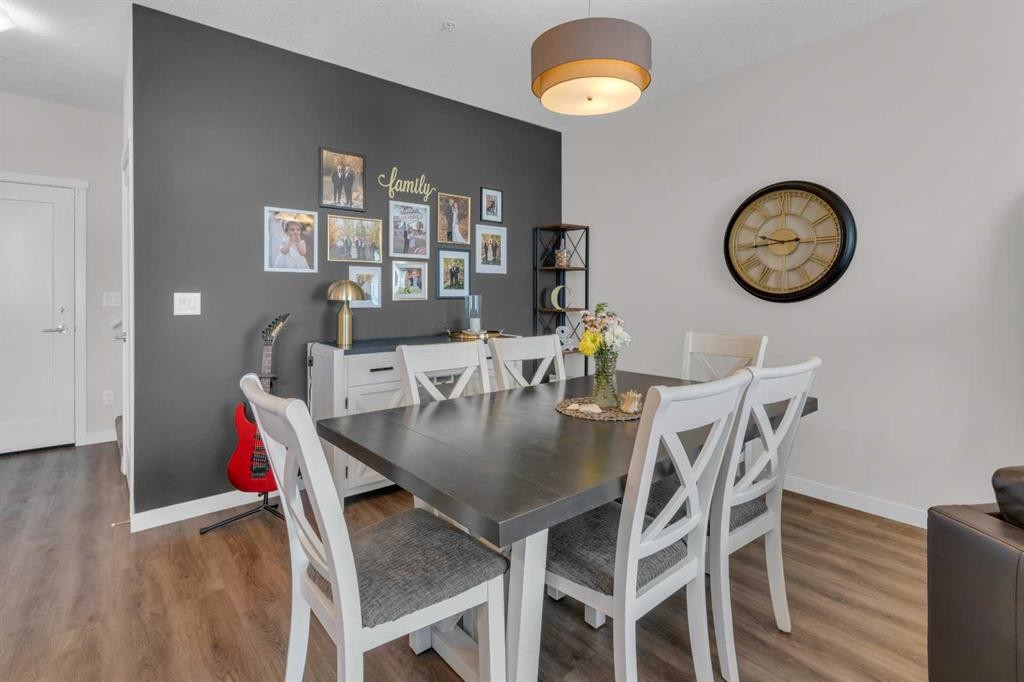 101-30 Shawnee Common Sw, Calgary, AB - Indoor Photo Showing Dining Room