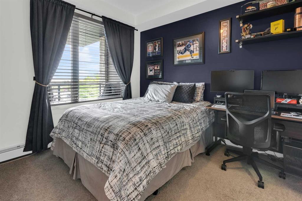 101-30 Shawnee Common Sw, Calgary, AB - Indoor Photo Showing Bedroom