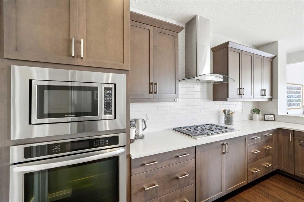 236 Auburn Springs Close Se, Calgary, AB - Indoor Photo Showing Kitchen With Upgraded Kitchen