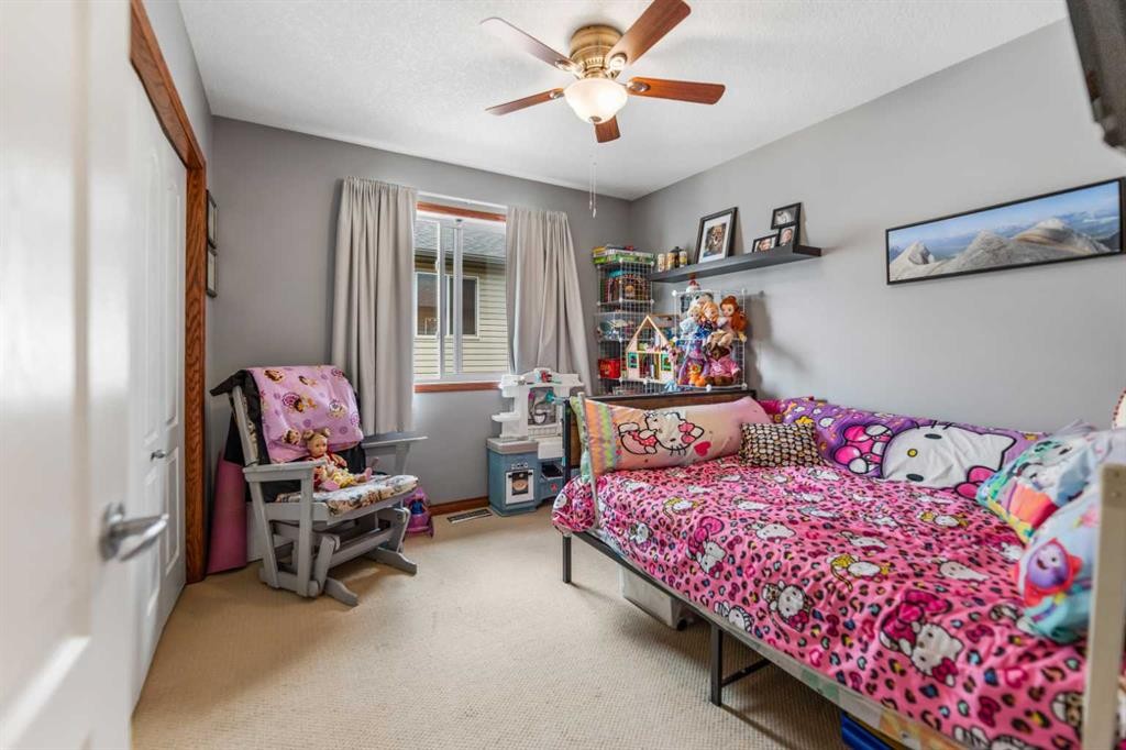 123 Hawkmere View, Chestermere, AB