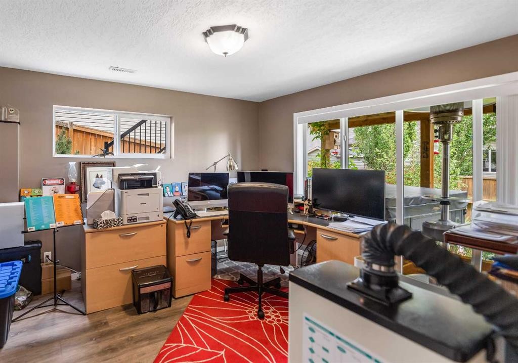 123 Hawkmere View, Chestermere, AB