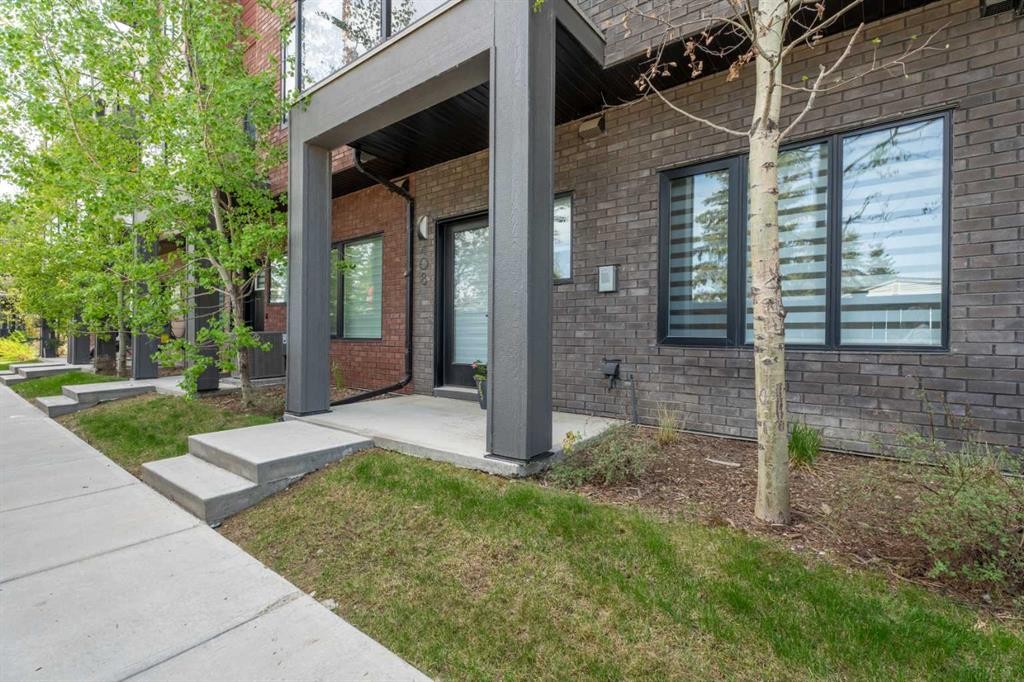 408 Greenbriar Common Nw, Calgary, AB - Outdoor