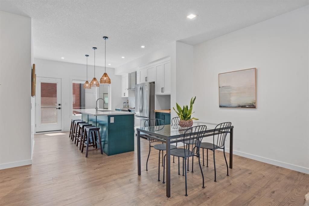 408 Greenbriar Common Nw, Calgary, AB - Indoor