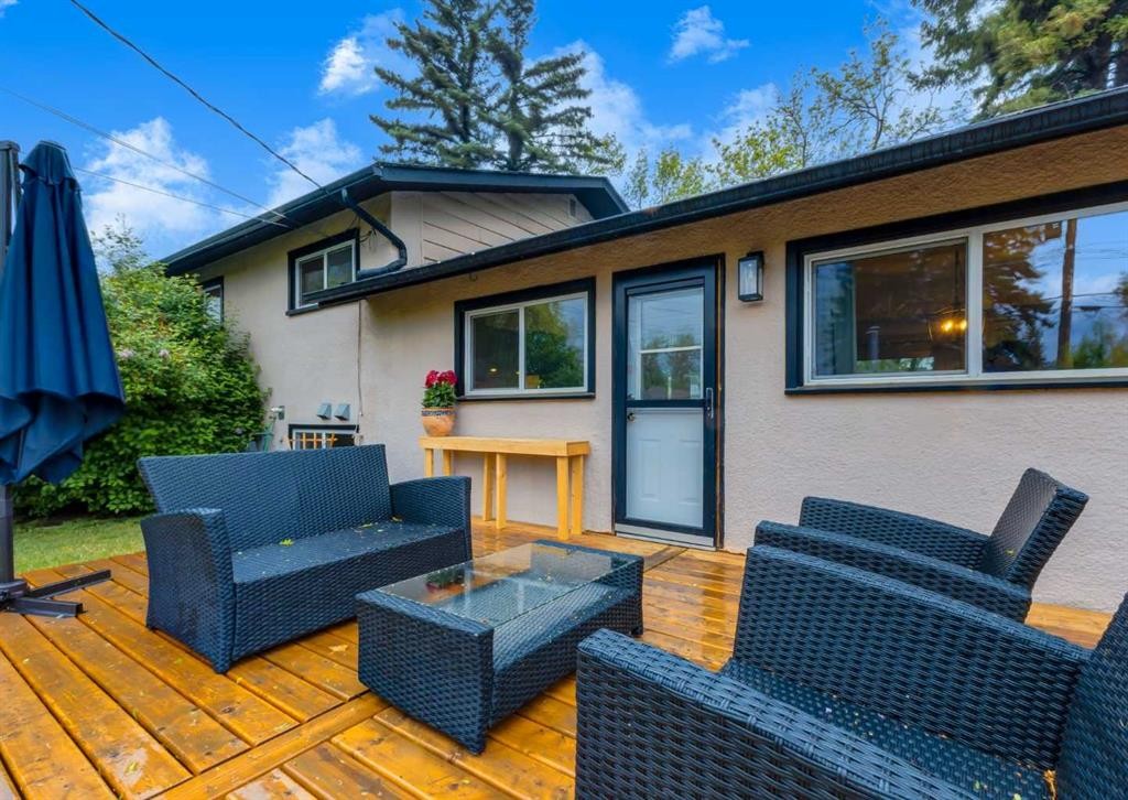 182 Fyffe Road Se, Calgary, AB - Outdoor With Deck Patio Veranda