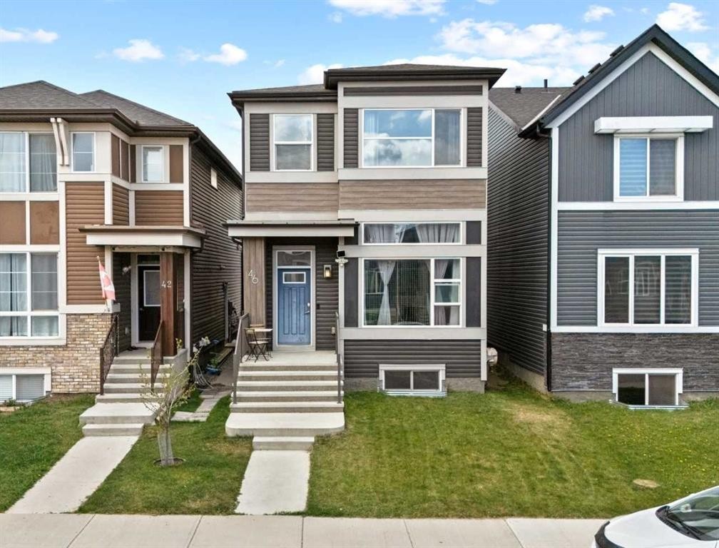 46 Corner Meadows Common Ne, Calgary, AB - Outdoor With Facade