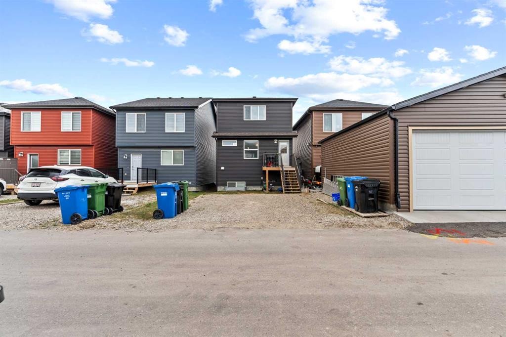 46 Corner Meadows Common Ne, Calgary, AB - Outdoor