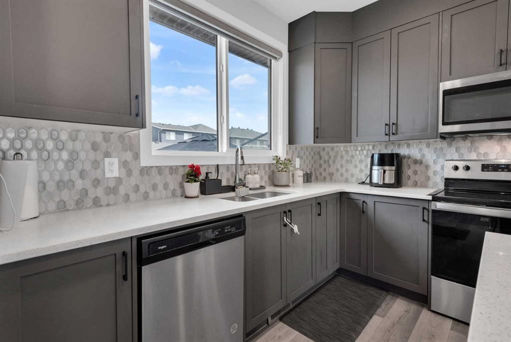 232 Walgrove Way Se, Calgary, AB