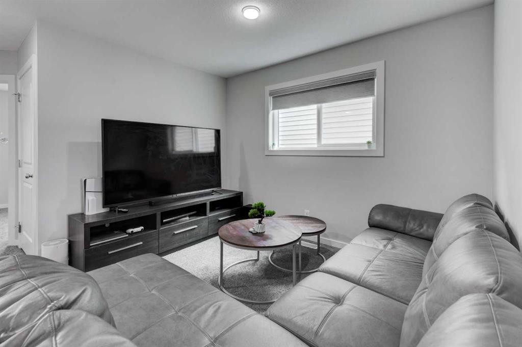 232 Walgrove Way Se, Calgary, AB
