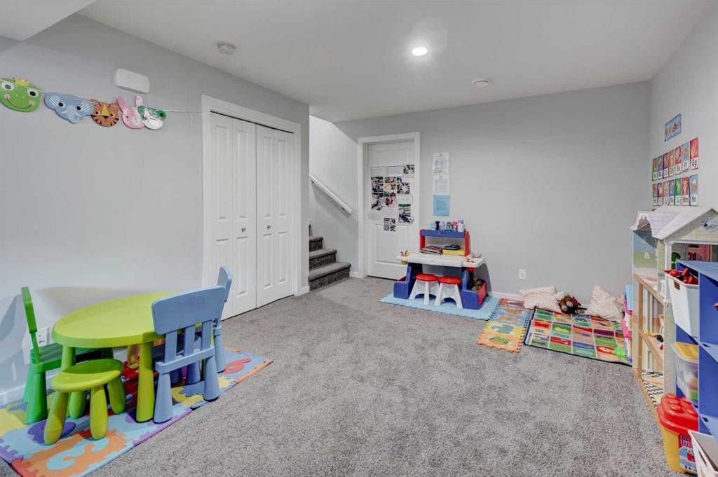 232 Walgrove Way Se, Calgary, AB
