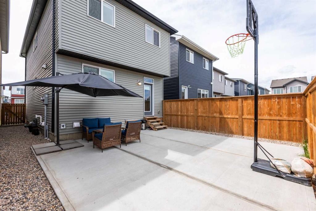 232 Walgrove Way Se, Calgary, AB
