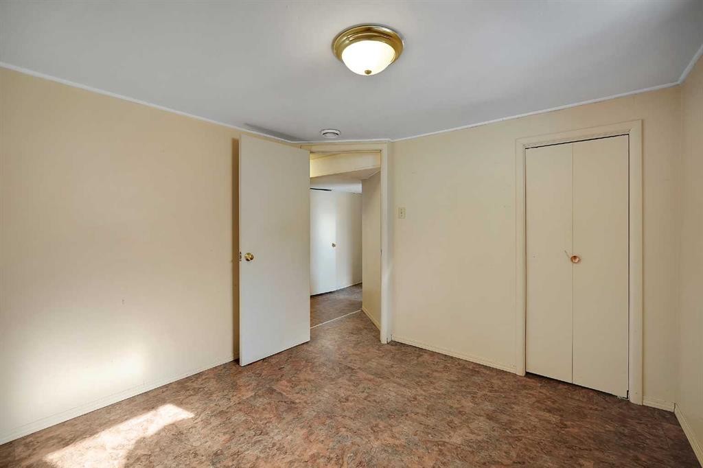1507 1 Street Ne, Calgary, AB - Indoor Photo Showing Other Room