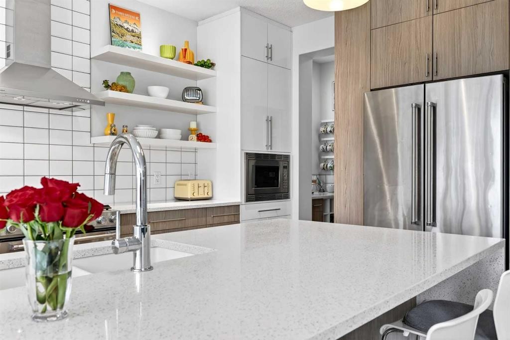 95 Howse Road Ne, Calgary, AB - Indoor Photo Showing Kitchen With Upgraded Kitchen