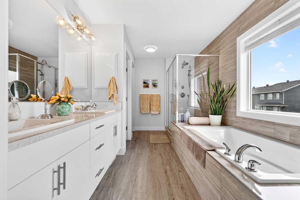 95 Howse Road Ne, Calgary, AB - Indoor Photo Showing Bathroom