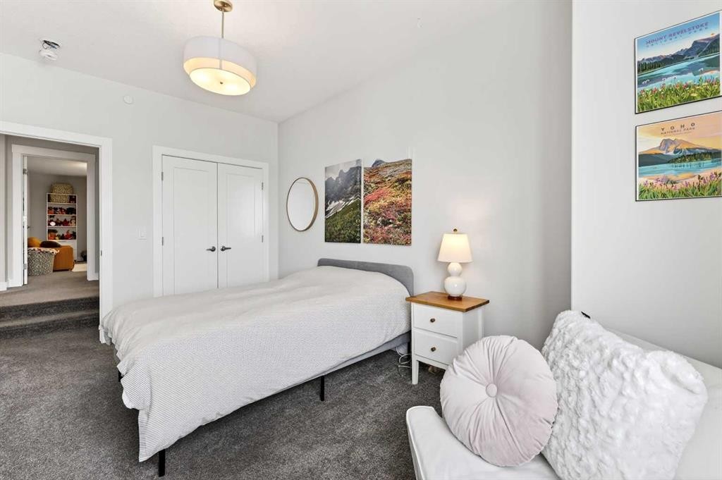 95 Howse Road Ne, Calgary, AB - Indoor Photo Showing Bedroom