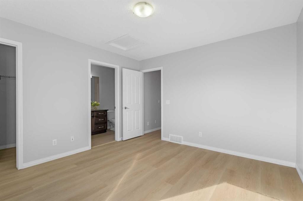 49 Auburn Crest Lane Se, Calgary, AB - Indoor Photo Showing Other Room