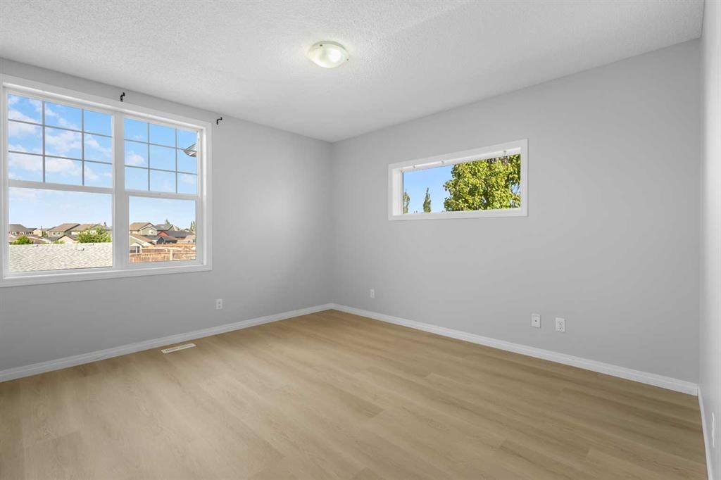 49 Auburn Crest Lane Se, Calgary, AB - Indoor Photo Showing Other Room
