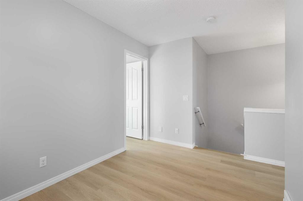 49 Auburn Crest Lane Se, Calgary, AB - Indoor Photo Showing Other Room