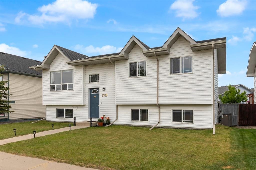 1918 Strathcona Terrace, Strathmore, AB - Outdoor