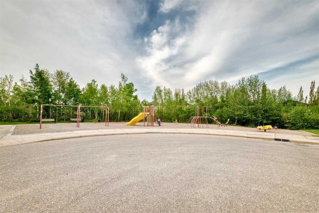 737 Wentworth Place Sw, Calgary, AB - Outdoor