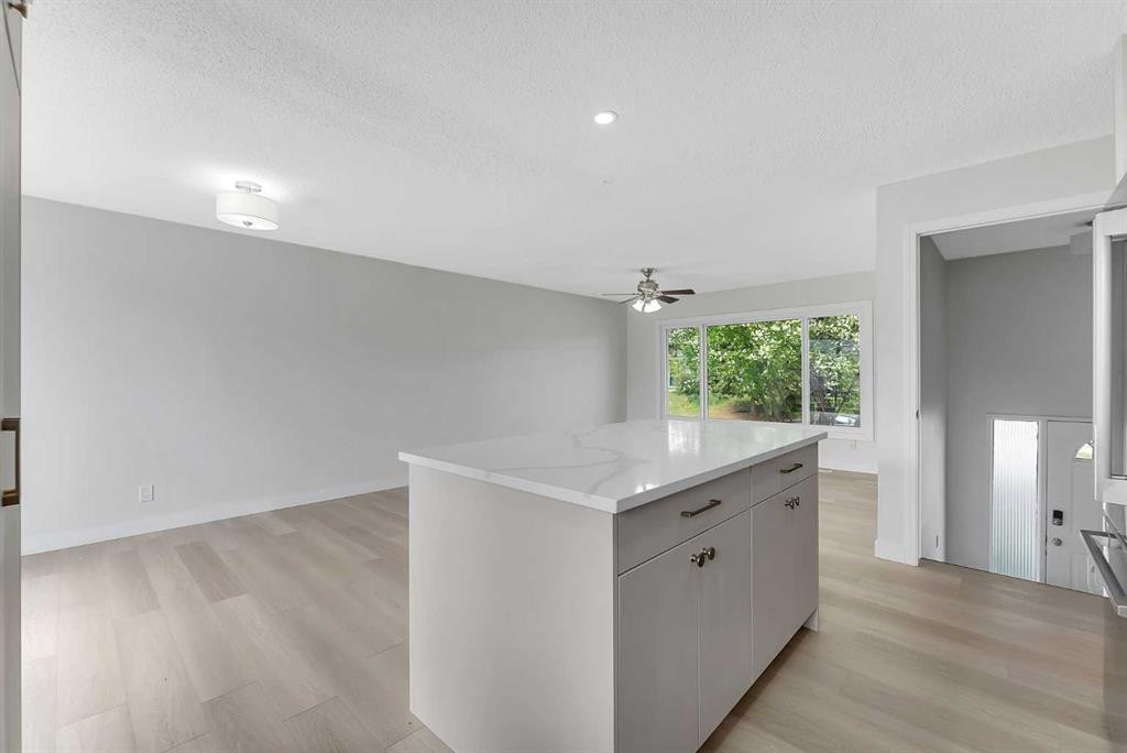 214 Rundleview Close Ne, Calgary, AB - Indoor