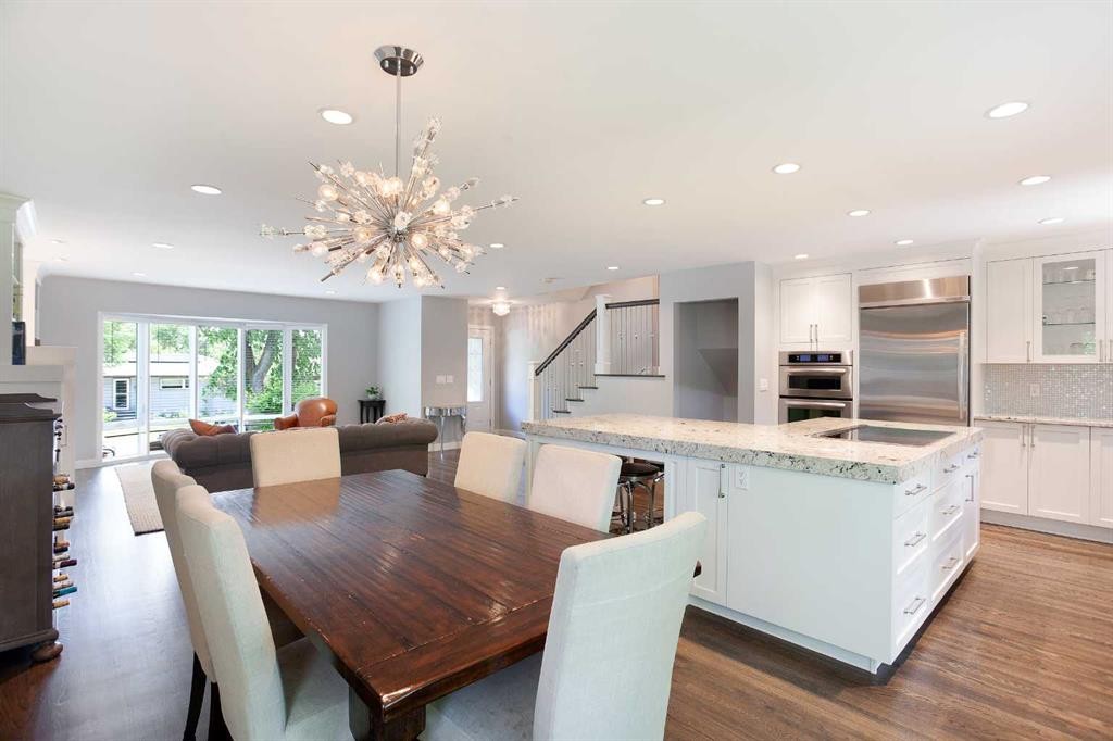 51 Wimbledon Drive Sw, Calgary, AB - Indoor Photo Showing Other Room
