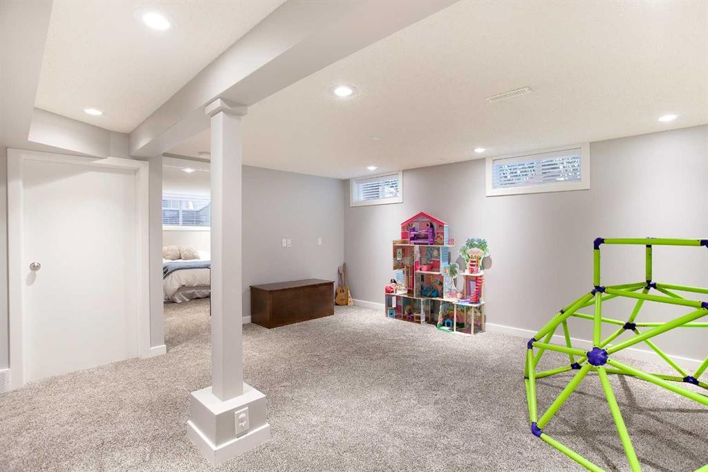 51 Wimbledon Drive Sw, Calgary, AB - Outdoor With Deck Patio Veranda With Exterior