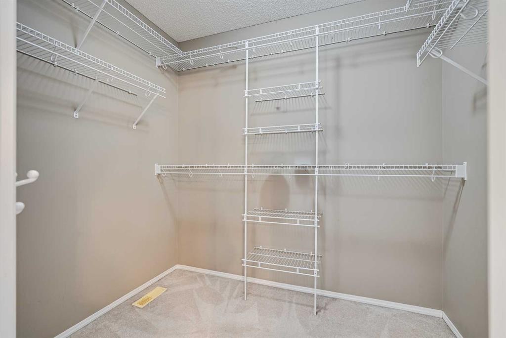 34 Kincora Drive Nw, Calgary, AB - Indoor With Storage