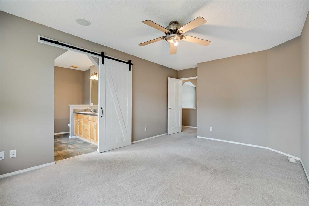 34 Kincora Drive Nw, Calgary, AB - Indoor Photo Showing Other Room