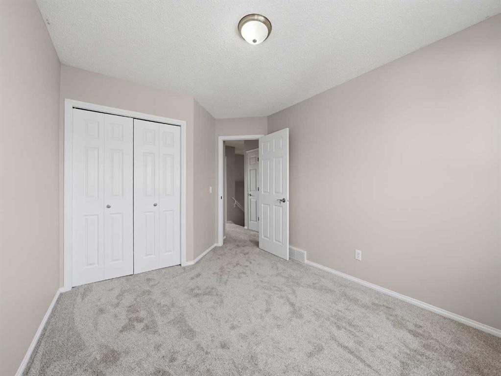 128 Taradale Drive Ne, Calgary, AB - Indoor