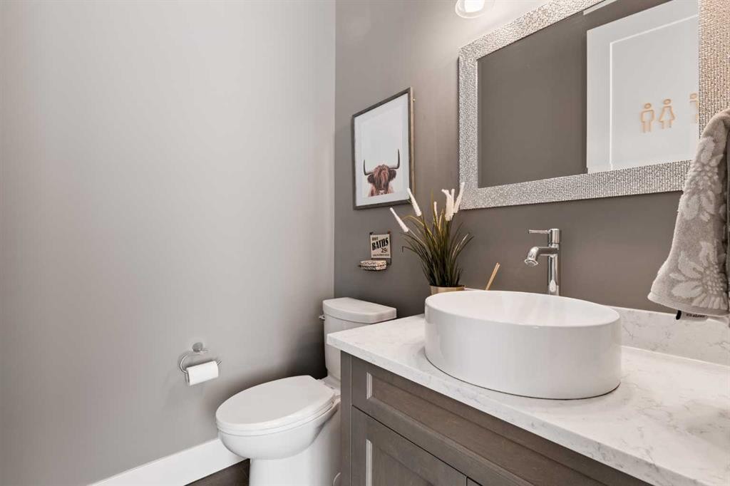 14 Silverhorn Park, Rural Rocky View County, AB - Indoor Photo Showing Bathroom