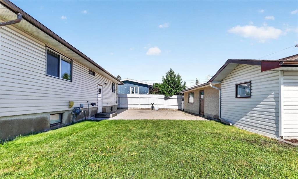 912 Stonehaven Road Sw, Calgary, AB