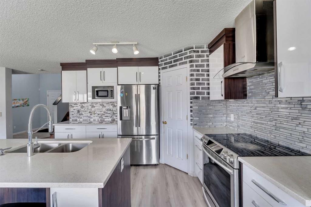 153 Saddlemead Road Ne, Calgary, AB